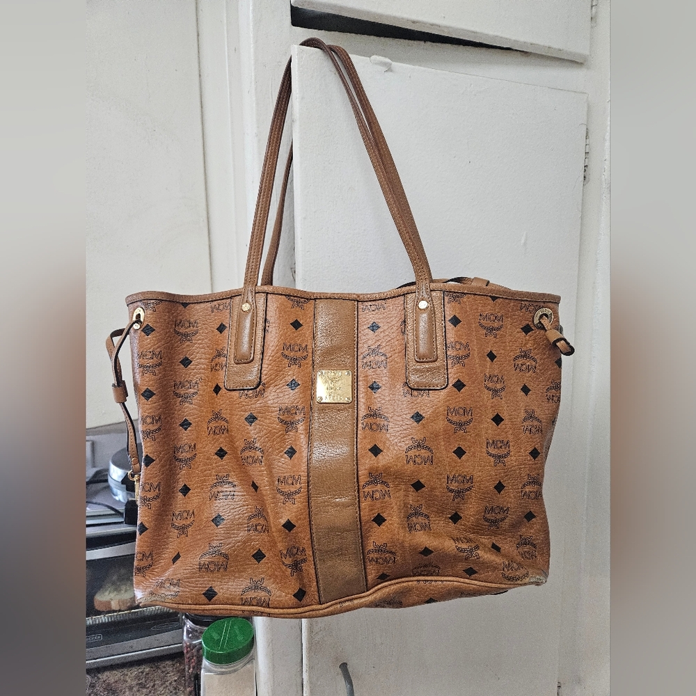 MCM Visetos monogram Cognac brown shopper shoulder bag tote
